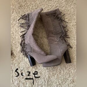 Only used once high suede tassel boots
Size 7 must go ASAP